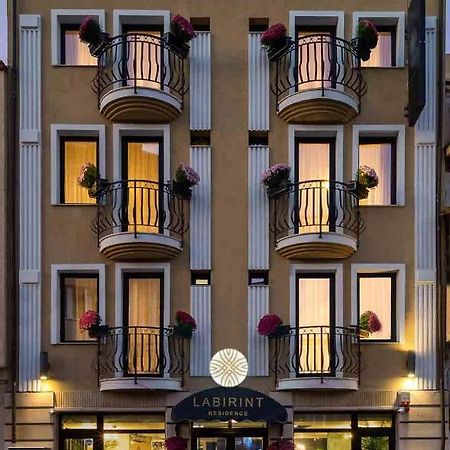 Labirint Boutique Hotel Bukarest Kültér fotó
