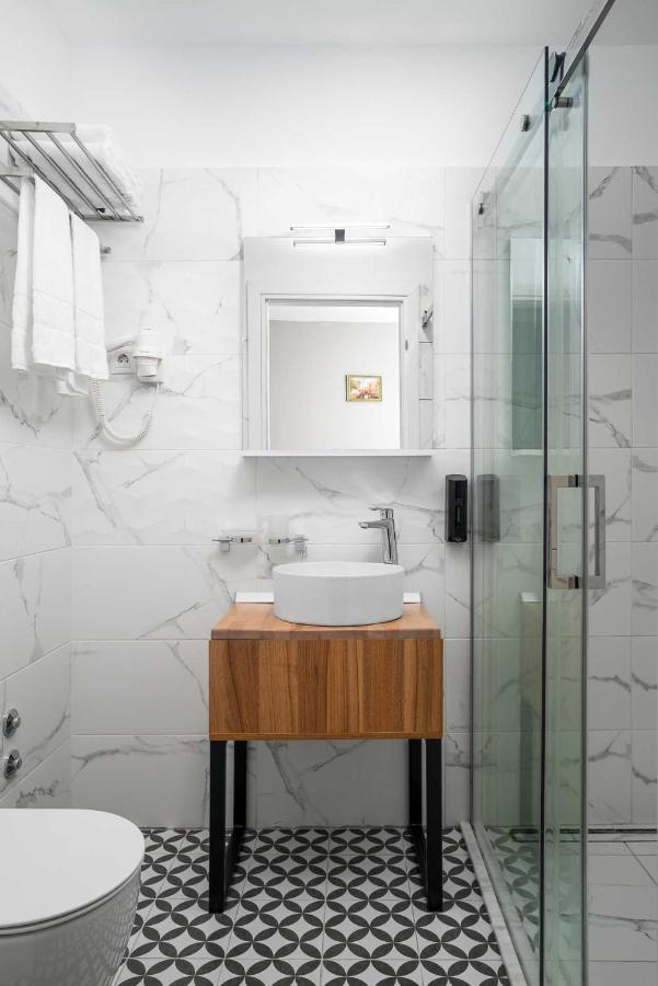 Labirint Boutique Hotel Bukarest Kültér fotó
